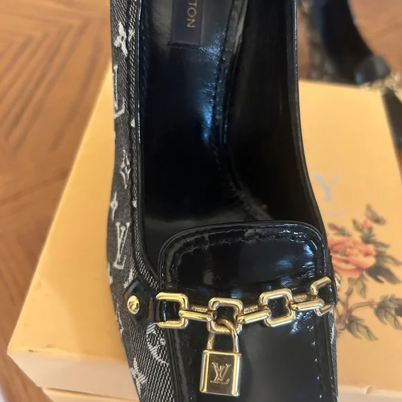 LOUIS VUITTON VINTAGE AUTHENTIC Size 6 36, MONOGRAM BLACK  RESOLED - Picture 10 of 12